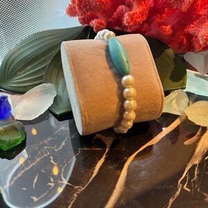 Elegant Pearl and Turquoise Bracelet